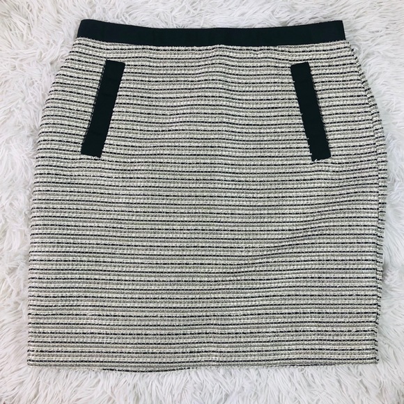 LOFT Dresses & Skirts - Ann Taylor Loft Metallic Tweed Skirt Size 0